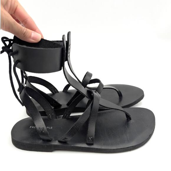 Free People Vacation Day Women's Wrap Flat Sandals Black Size US8.5 EU39 - Picture 3 of 12